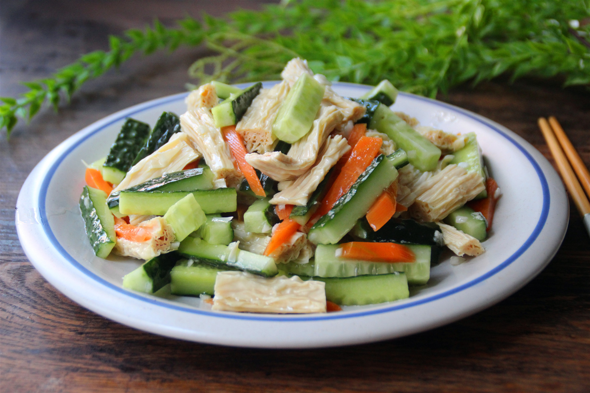 打出“组合拳”  培训“明白人”