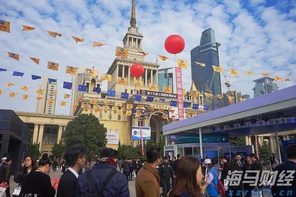 媒体报道：特斯拉(TSLA.US)机器人产量远未达标，承诺年底前生产5000台，现仅有几百台