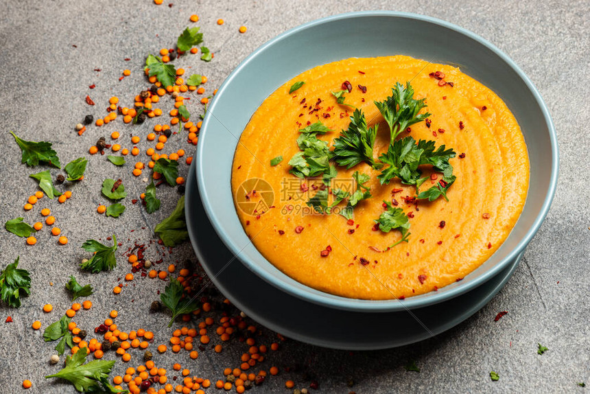 金湾“湾融通”产业服务平台正式启用