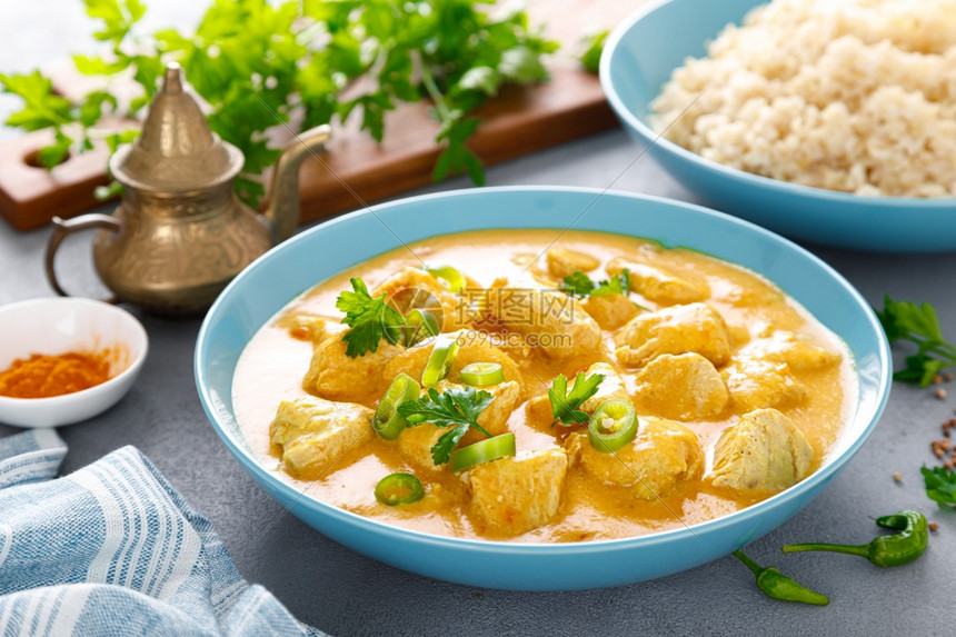 深化校企合作 共育传媒人才