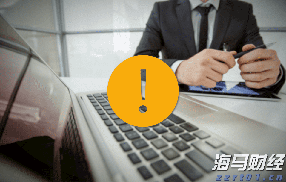 贵港交警：错峰送考护航高考生提前奔赴考点