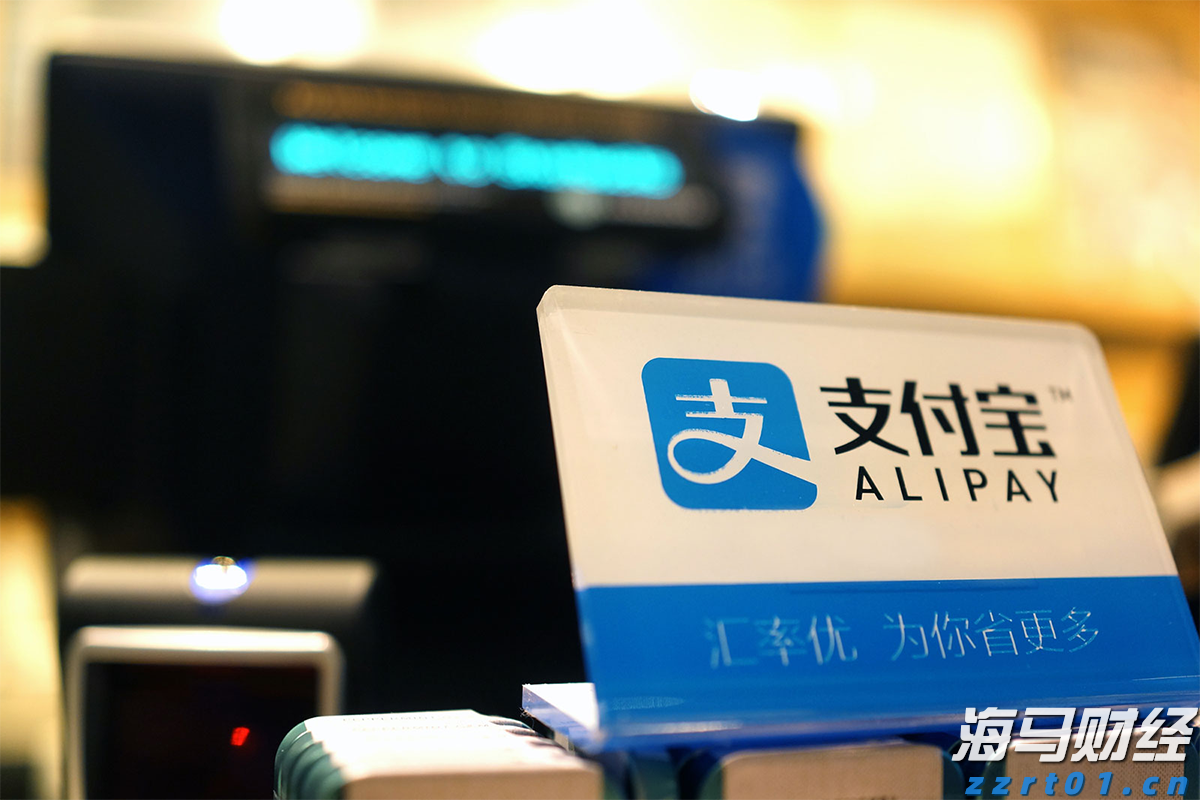 暑期档票房突破70亿元 《南京照相馆》持续领跑