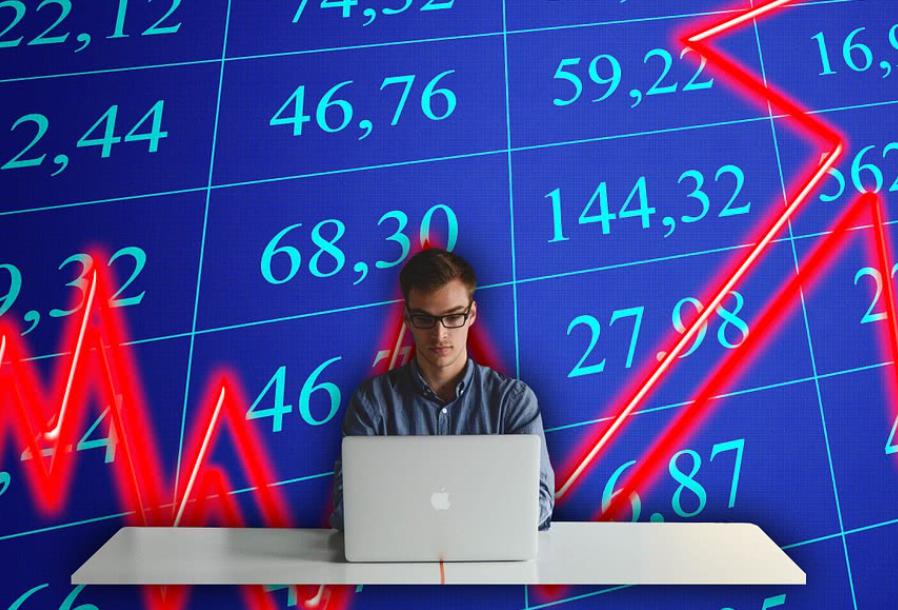 珠海消防深夜端掉这个“老巢”，周边师生和居民安全了！