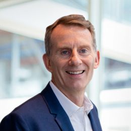 南海海域发生4.4级地震,震源深度20千米