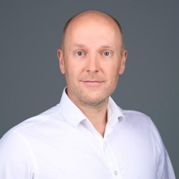 Peloton (PTON.US) 成本削减见成效：Q4 超预期扭亏为盈，新财年营收指引乐观